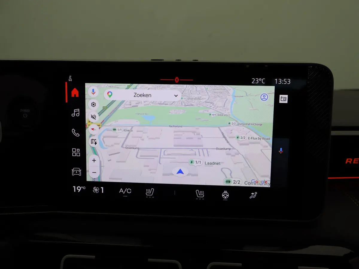 iconic cinq 150 pk comfort range | Pack Safety & Advanced Driving Assist | Harman Kardon |