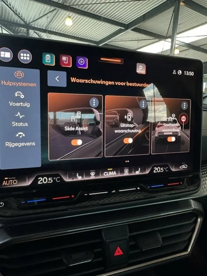 1.5 TSI e-Hybrid Business > 126km WLTP/SOH 98.6%/360°camera/Travel Assist/Midnight Black
