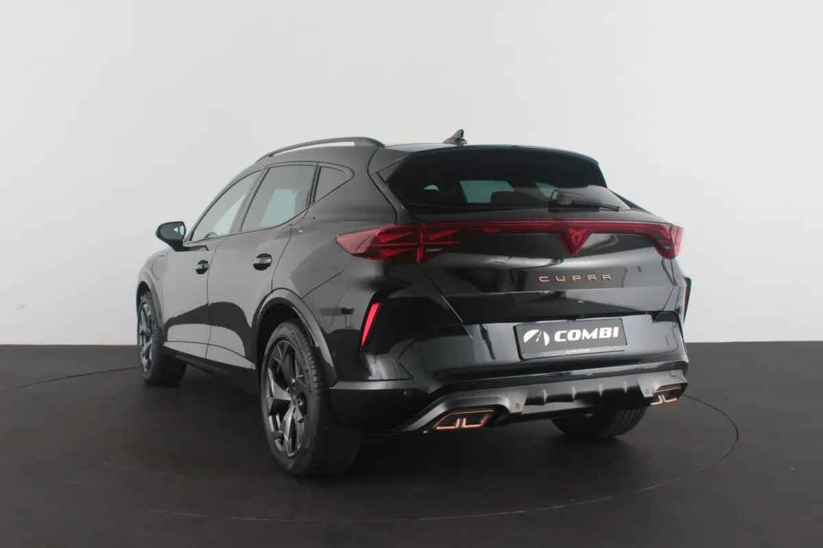 1.5 TSI e-Hybrid Business > 126km WLTP/SOH 98.6%/360°camera/Travel Assist/Midnight Black