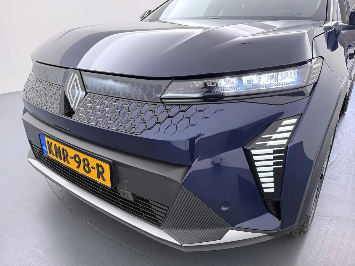 EV87 long range techno | Pack advanced driving assist & augmented vision |