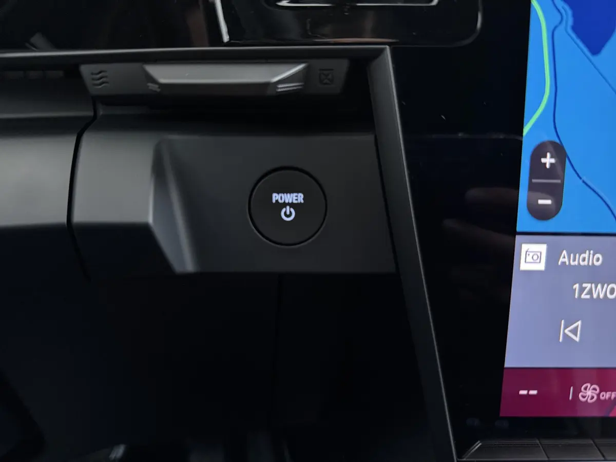 EV87 long range techno | Pack advanced driving assist & augmented vision |