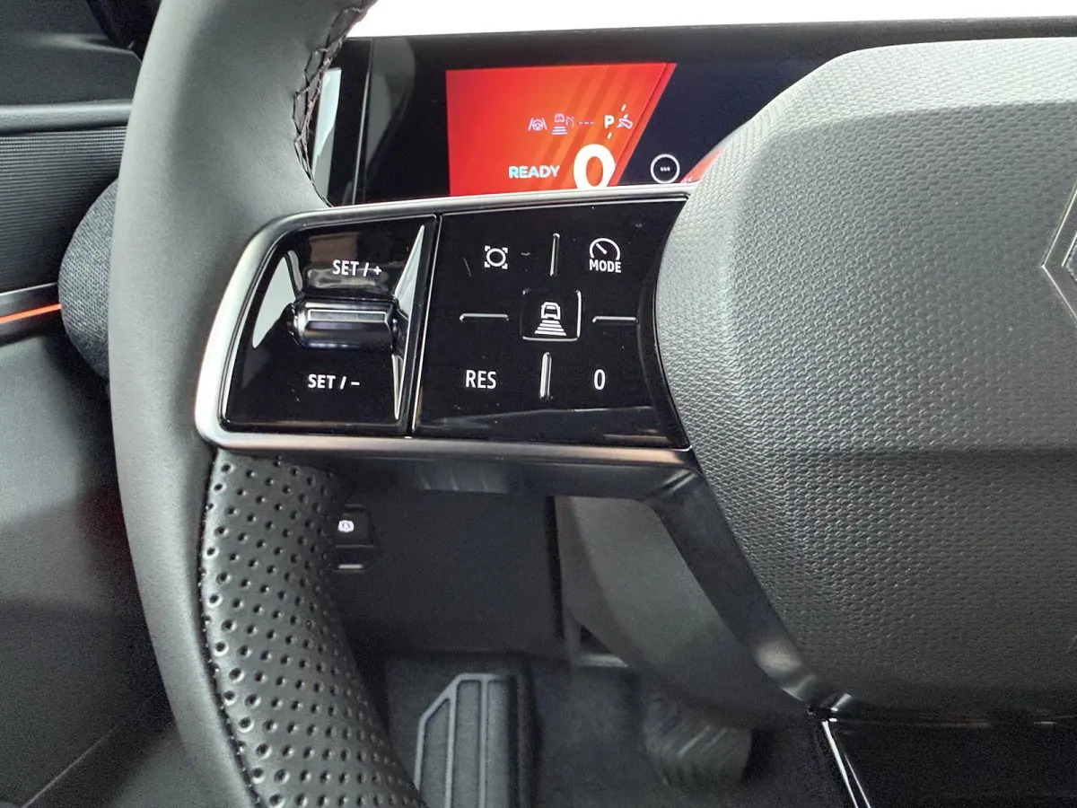 EV87 long range techno | Pack advanced driving assist & augmented vision |