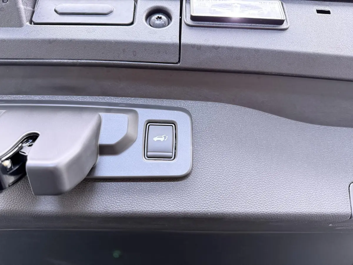 EV87 long range techno | Pack advanced driving assist & augmented vision |