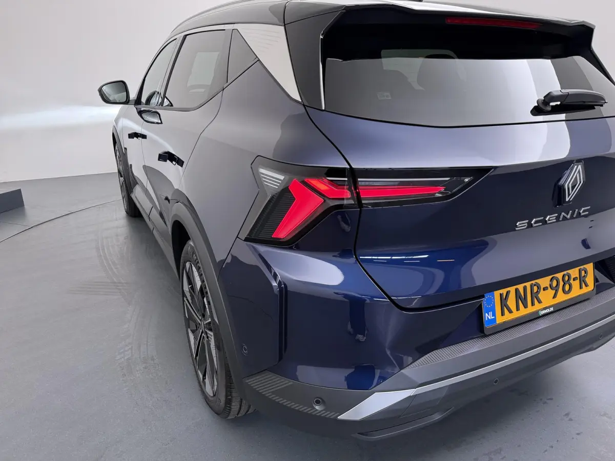 EV87 long range techno | Pack advanced driving assist & augmented vision |