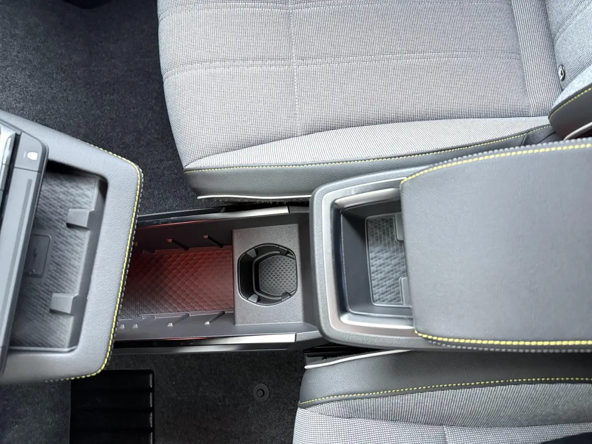 EV87 long range techno | Pack advanced driving assist & augmented vision |