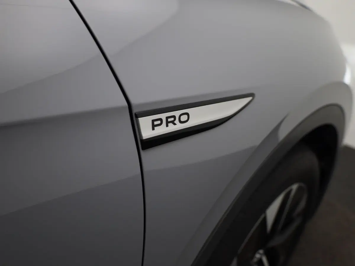 ID.5 Pro Advantage 77 kWh 204 PK| Navigatie | Stoelverwarming | Stuurwielverwarming | Parkeersensoren | 19 Inch Velgen