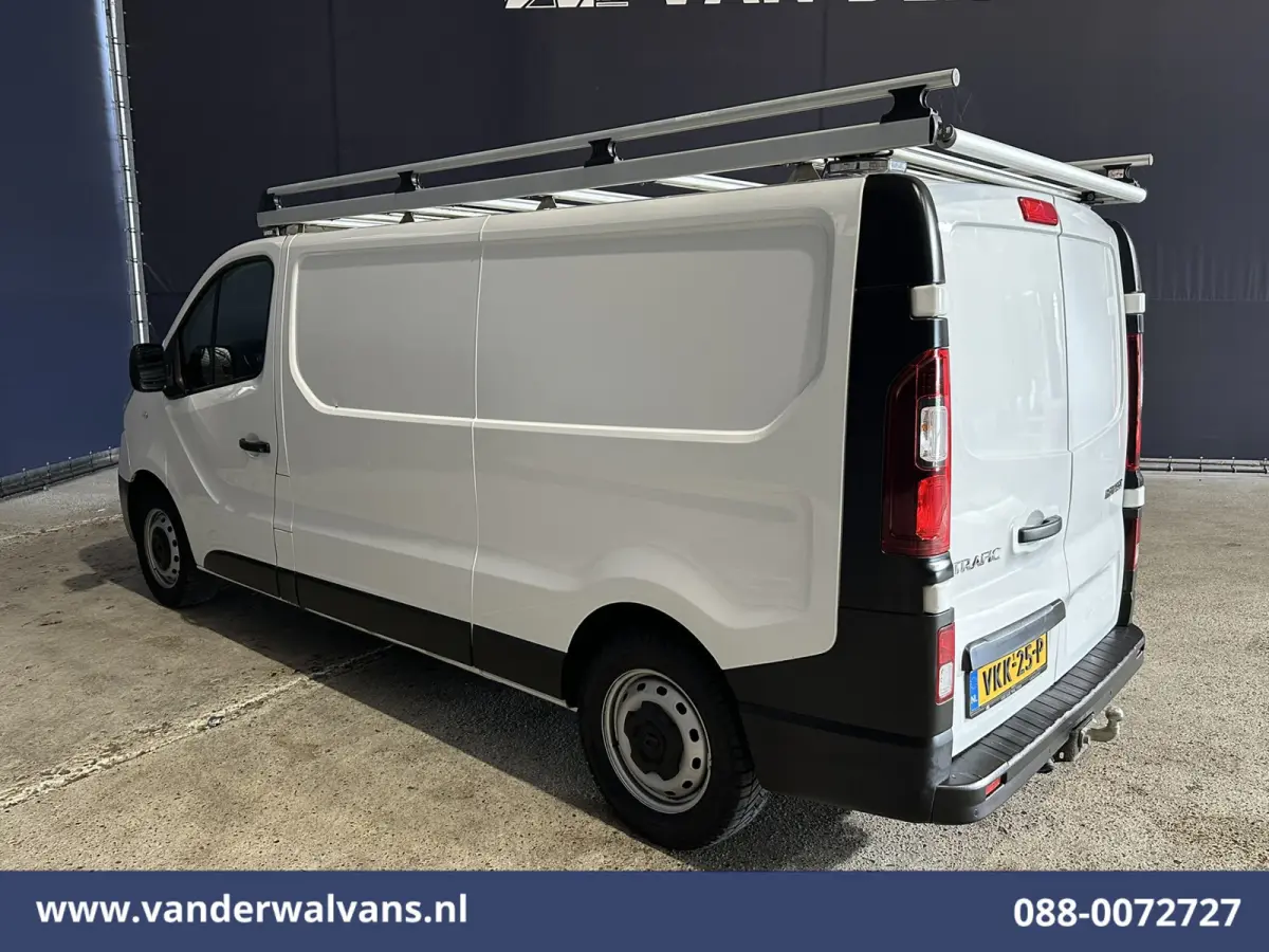 2.0 dCi 120pk L2H1 Euro6 Airco | Imperiaal | Navigatie | LED | Cruisecontrol Trekhaak, Parkeersensoren