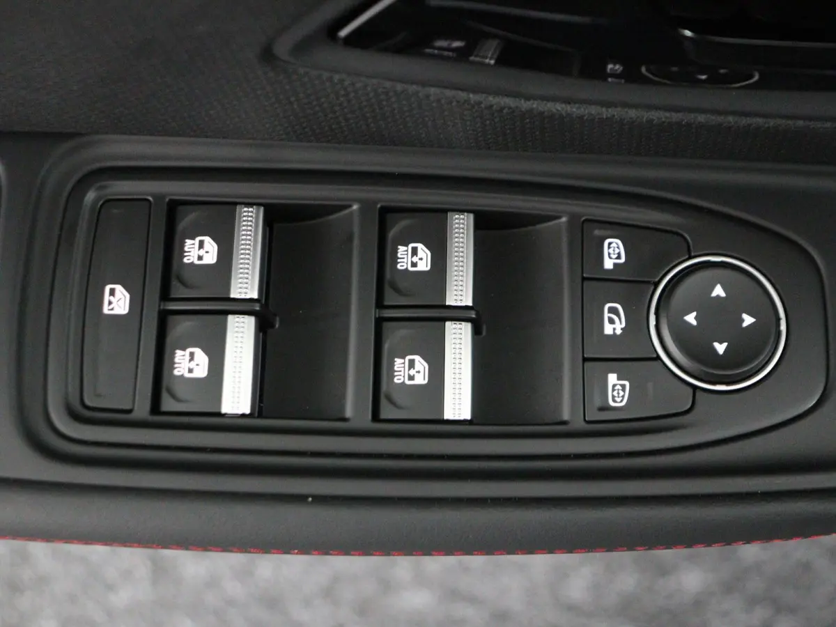 techno full hybrid E-Tech 160 pk | Adaptive Cruise | Parkeercamera | Stoelverwarming | 360 graden camera |