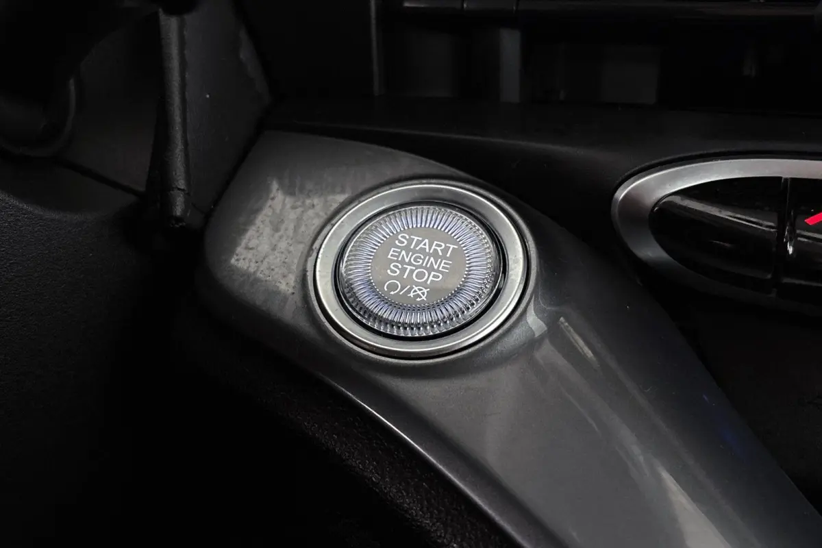 3+1 Icon 42 kWh SOH 97% Achteruitrijcamera Apple CarPlay Stoelverwarming