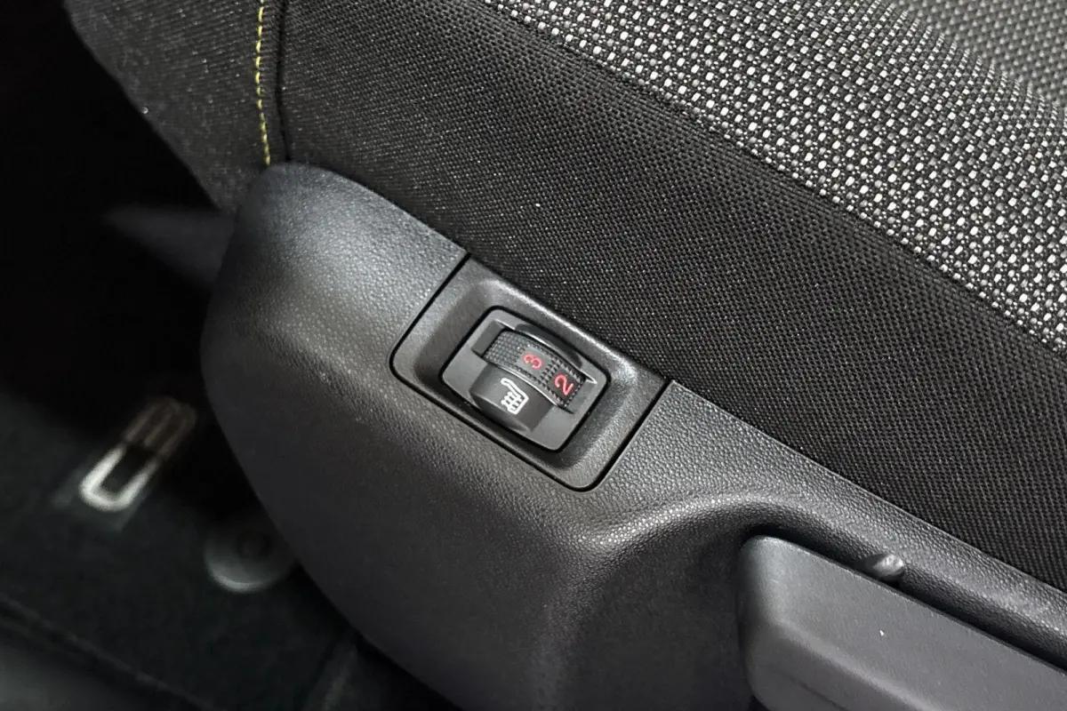 1.2 PureTech C-Series Navigatie Stoelverwarming Parkeersensoren