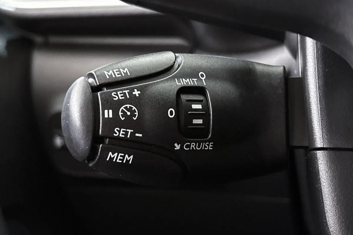 1.2 PureTech C-Series Navigatie Stoelverwarming Parkeersensoren