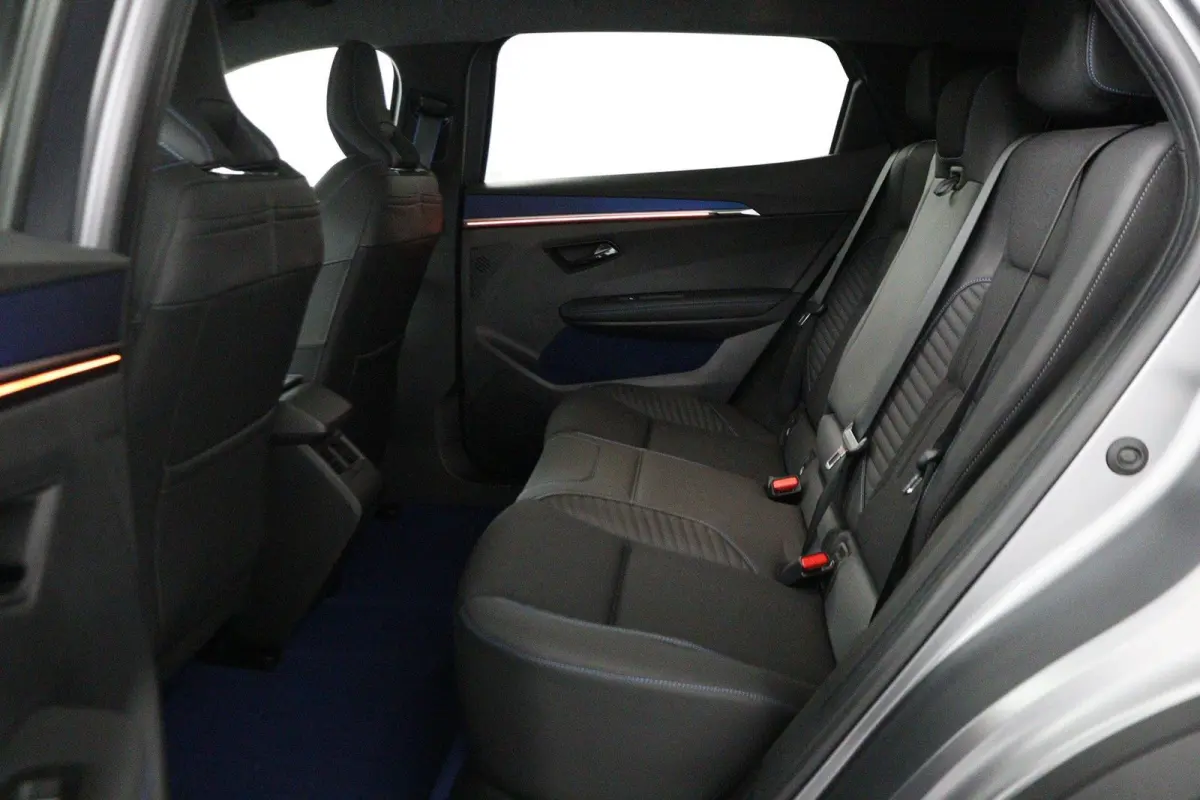 esprit Alpine 220 pk long range | pack advanced driving assist & augmented vision | pack light & sound |