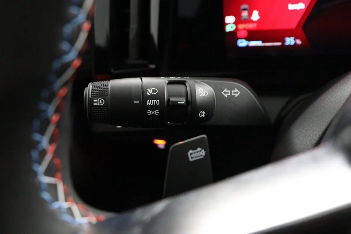 esprit Alpine 220 pk long range | pack advanced driving assist & augmented vision | pack light & sound |