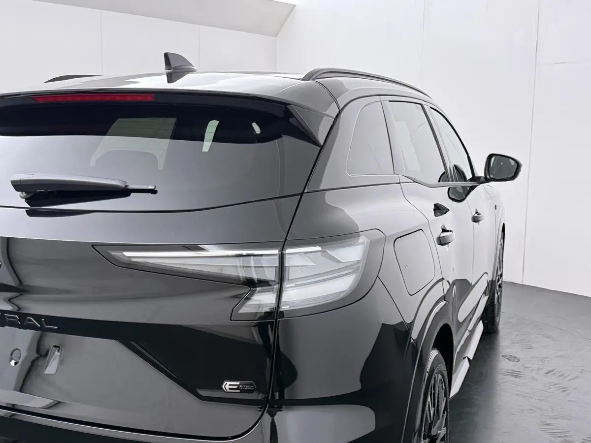 esprit Alpine full hybrid E-Tech 200 | pack light & sound | pack privilège |
