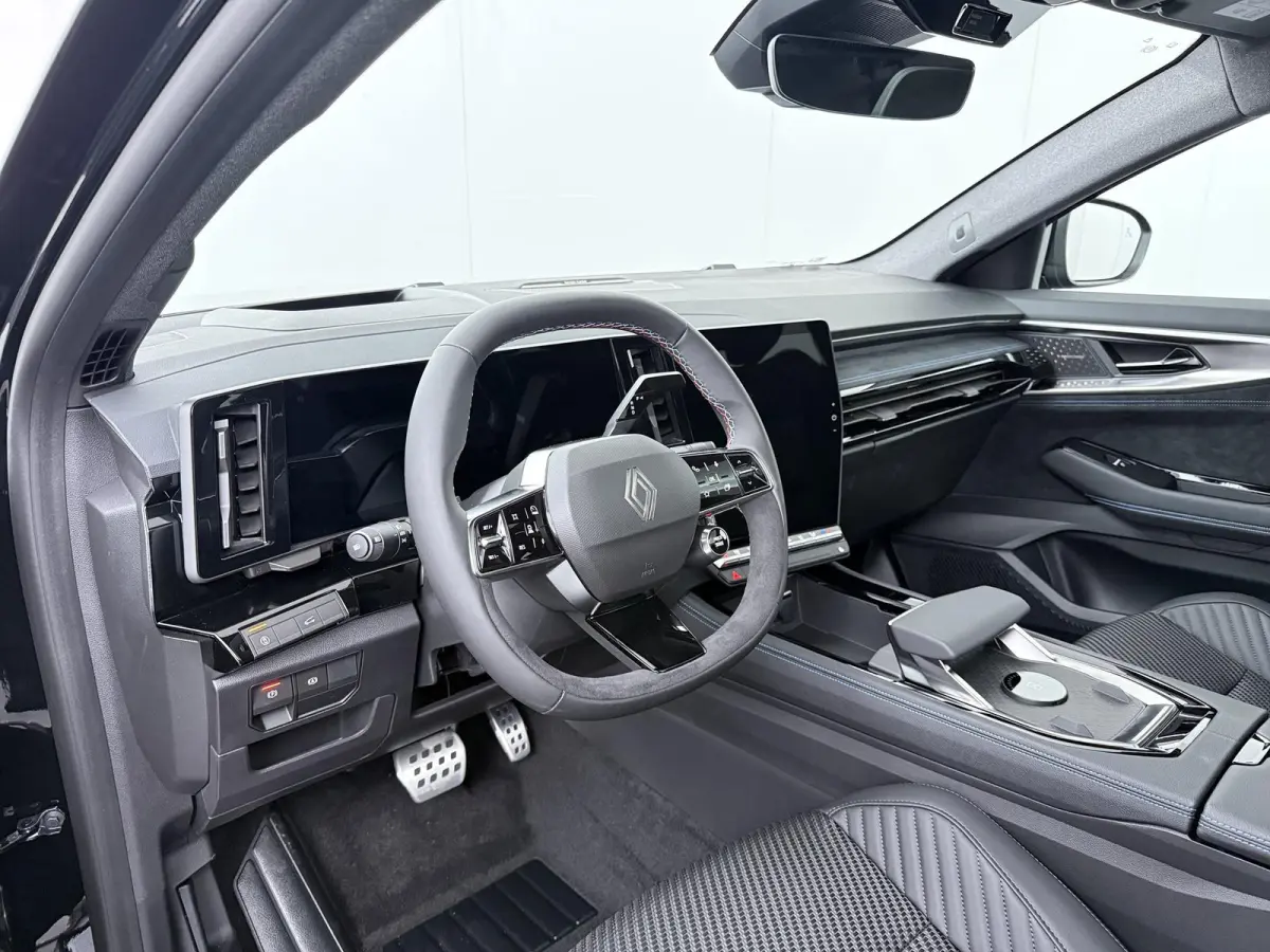 esprit Alpine full hybrid E-Tech 200 | pack light & sound | pack privilège |