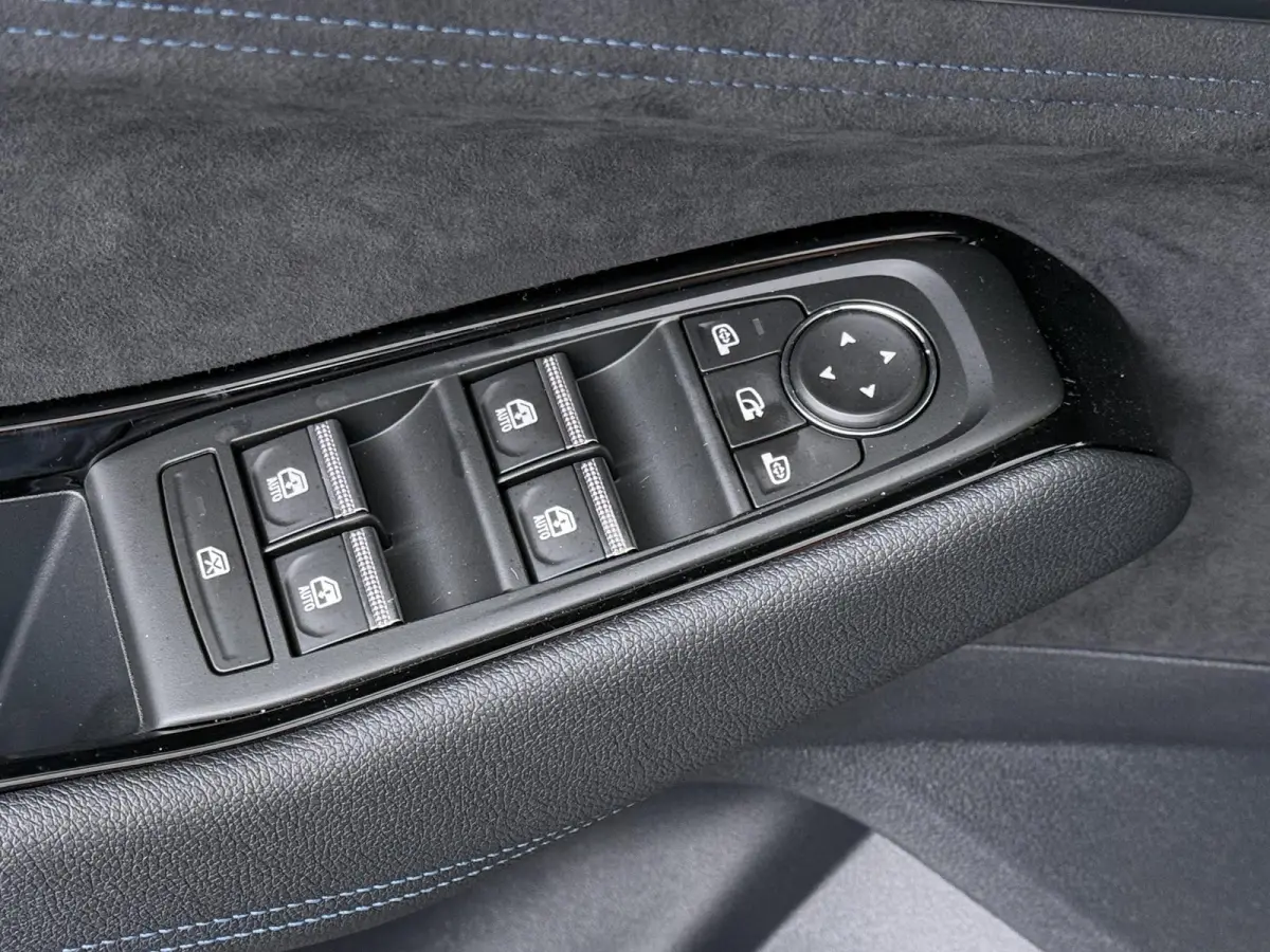 esprit Alpine full hybrid E-Tech 200 | pack light & sound | pack privilège |