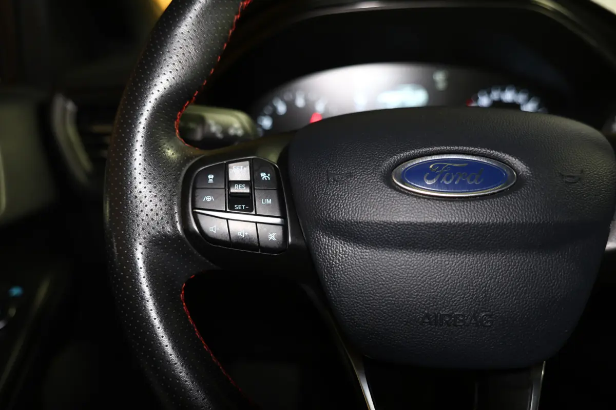 1.0 EcoBoost ST line AUTOM NAVI B&O ACC CAMERA PDC LED STOELVW '17