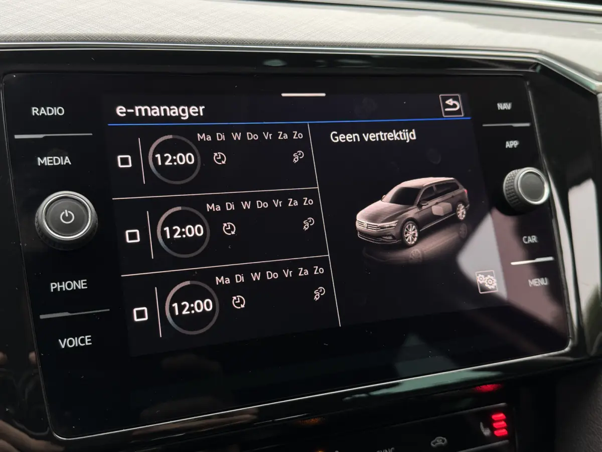 GTE 218PK DSG HYBRID BUSINESS SPORT ALCANTARA/CAMERA/NAVI/IQ-LIGHT