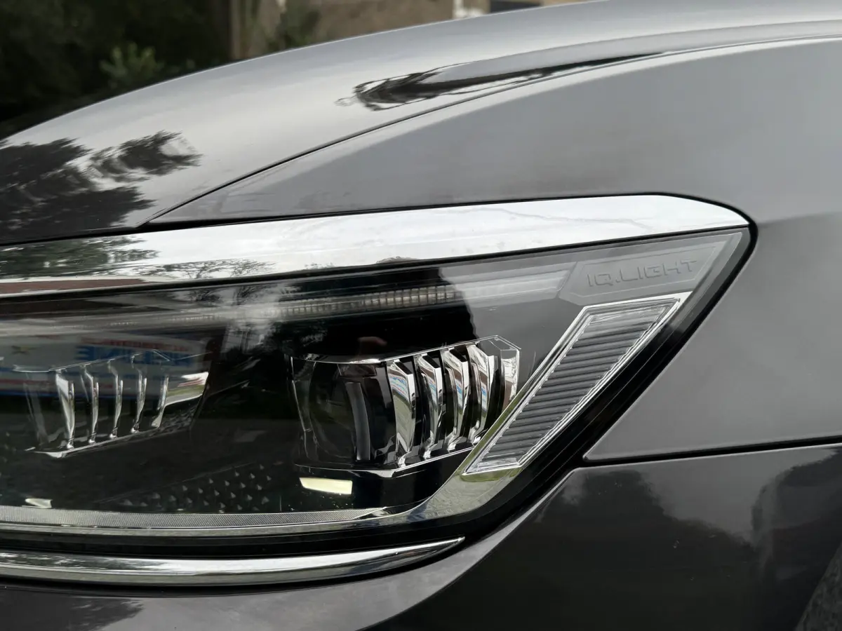 GTE 218PK DSG HYBRID BUSINESS SPORT ALCANTARA/CAMERA/NAVI/IQ-LIGHT