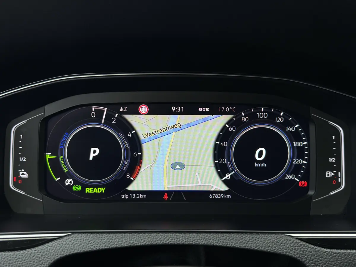 GTE 218PK DSG HYBRID BUSINESS SPORT ALCANTARA/CAMERA/NAVI/IQ-LIGHT
