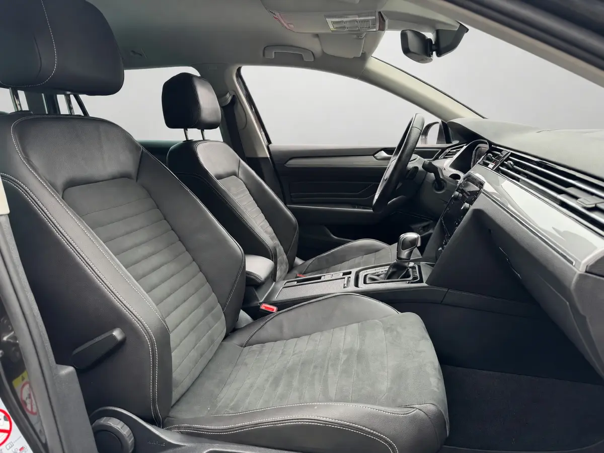 GTE 218PK DSG HYBRID BUSINESS SPORT ALCANTARA/CAMERA/NAVI/IQ-LIGHT