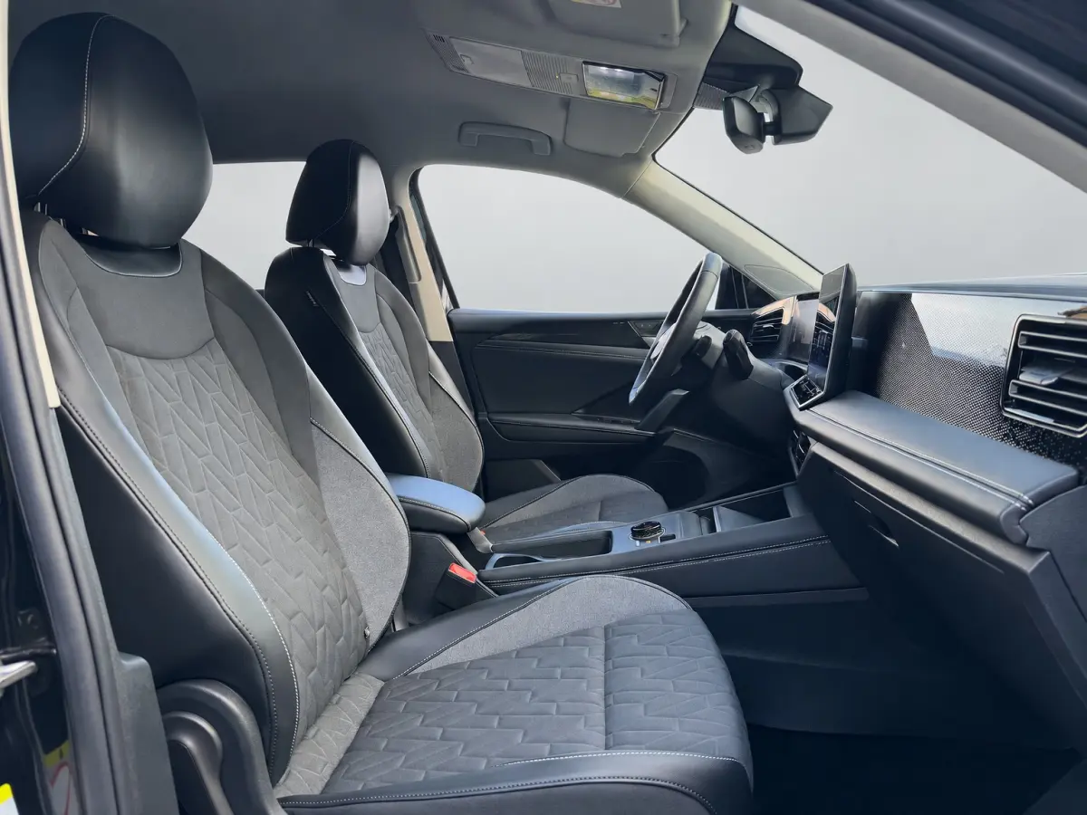 1.5 eTSI DSG LIFE GOAL CARPLAY/360CAMERA/TREKHAAK