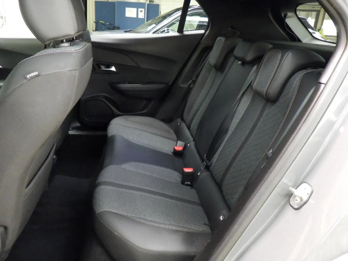 1.2 Hybrid 145 Allure | Adap. cruise C. | 360 Camera | KeyLess | CarPlay | PDC V&A | Clima | 17" LMV | Adap. cruise C. | 360 Camera | KeyLess | CarPlay | PDC V&A | Clima | 17" LMV