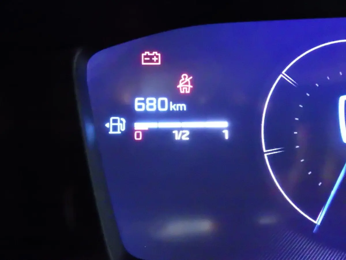 1.2 Hybrid 145 Allure | Adap. cruise C. | 360 Camera | KeyLess | CarPlay | PDC V&A | Clima | 17" LMV | Adap. cruise C. | 360 Camera | KeyLess | CarPlay | PDC V&A | Clima | 17" LMV