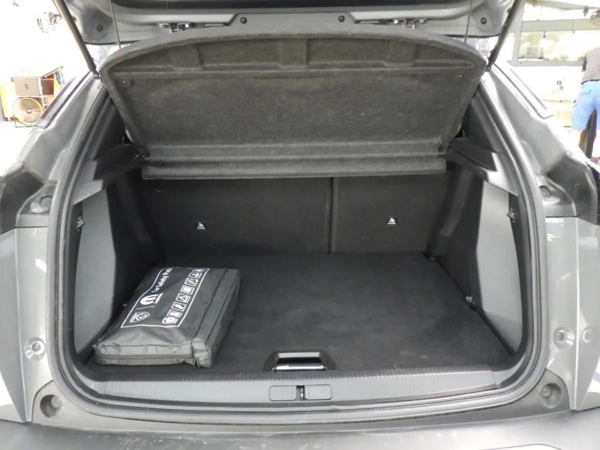1.2 Hybrid 145 Allure | Adap. cruise C. | 360 Camera | KeyLess | CarPlay | PDC V&A | Clima | 17" LMV | Adap. cruise C. | 360 Camera | KeyLess | CarPlay | PDC V&A | Clima | 17" LMV