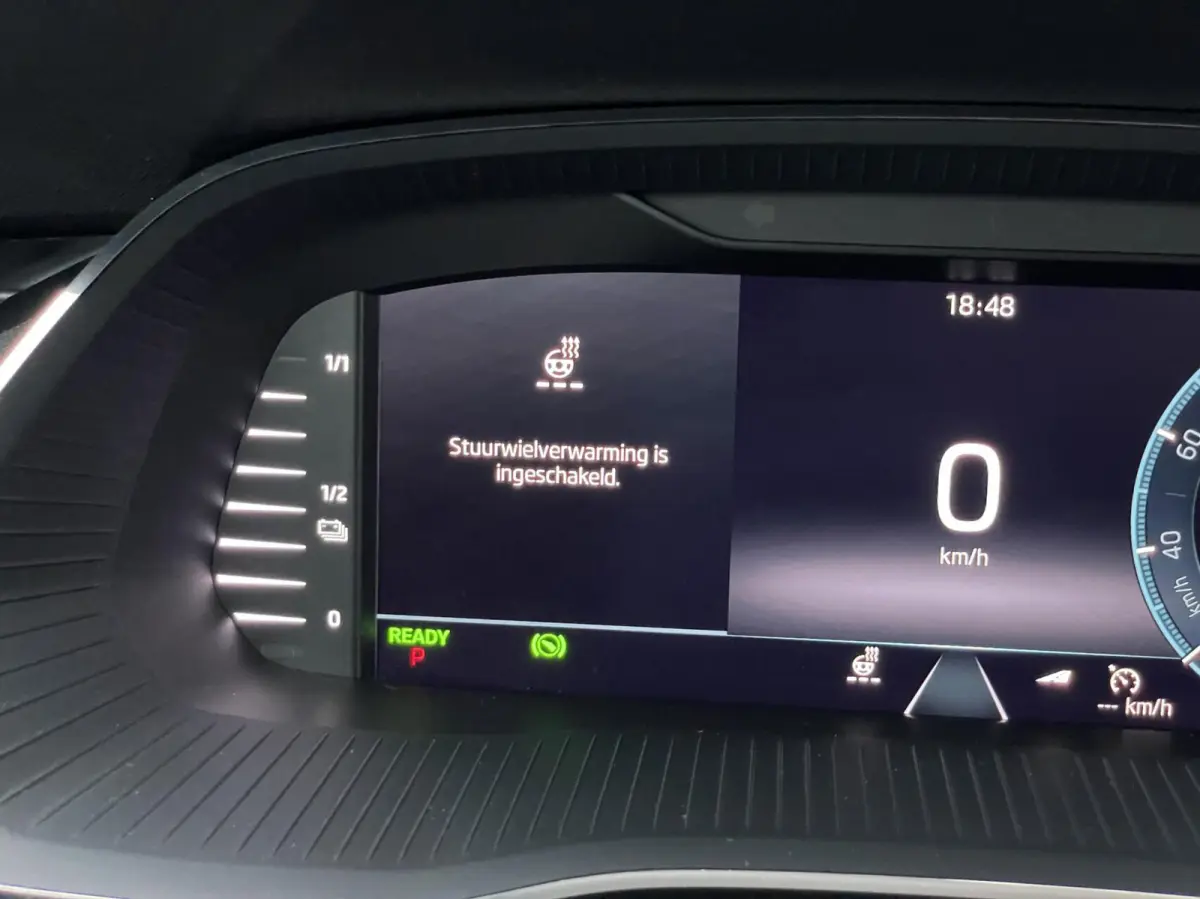 1.4 TSI iV PHEV Business Carplay LED Stoel- Stuurwielverwarming PDC DAB