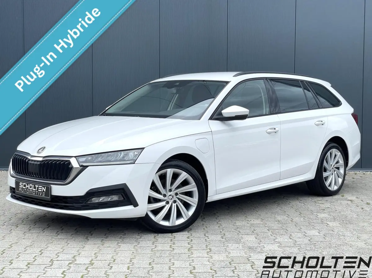 1.4 TSI iV PHEV Business Carplay LED Stoel- Stuurwielverwarming PDC DAB