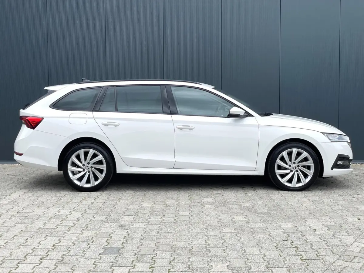 1.4 TSI iV PHEV Business Carplay LED Stoel- Stuurwielverwarming PDC DAB