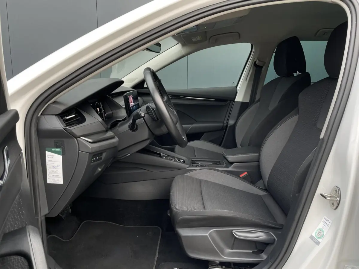 1.4 TSI iV PHEV Business Carplay LED Stoel- Stuurwielverwarming PDC DAB