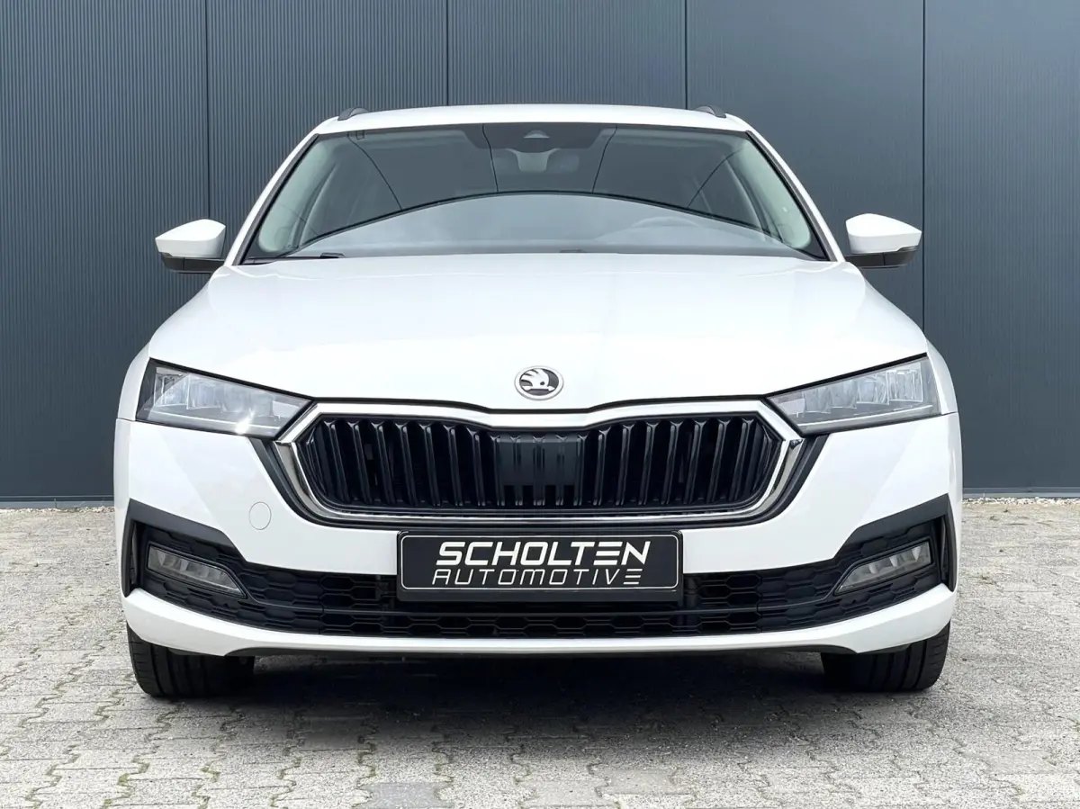 1.4 TSI iV PHEV Business Carplay LED Stoel- Stuurwielverwarming PDC DAB