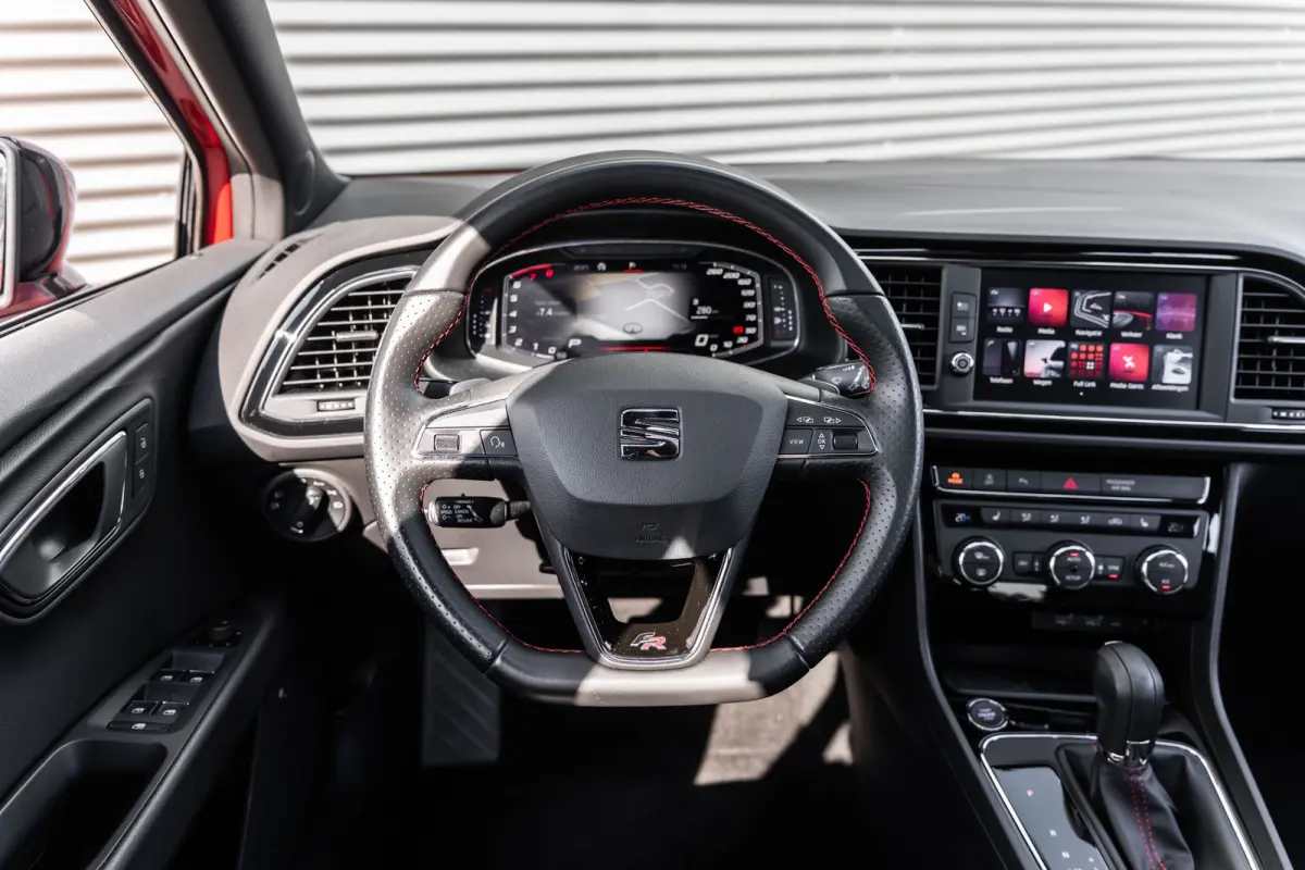 2.0 TSI FR Business Intense BLACK LINE*VIRTUAL*PANO*ACC*DCC*KEYLESS*LANE*BEATS*VOLL