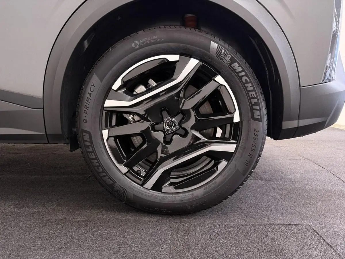 1.6 plug-in Hybrid 195 Allure /Cam/Cruise/SOH 99.4 /Clima/Apple Carplay/Android Auto/Navi