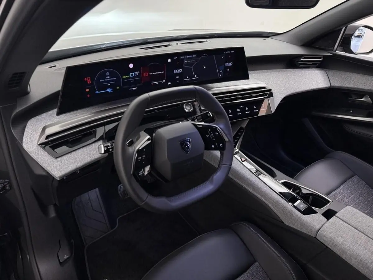 1.6 plug-in Hybrid 195 Allure /Cam/Cruise/SOH 99.4 /Clima/Apple Carplay/Android Auto/Navi