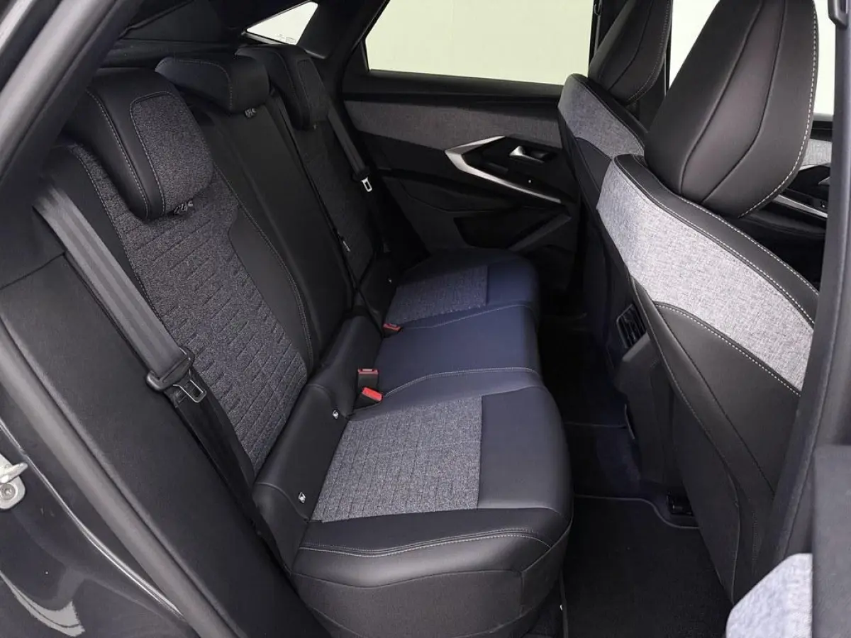 1.6 plug-in Hybrid 195 Allure /Cam/Cruise/SOH 99.4 /Clima/Apple Carplay/Android Auto/Navi