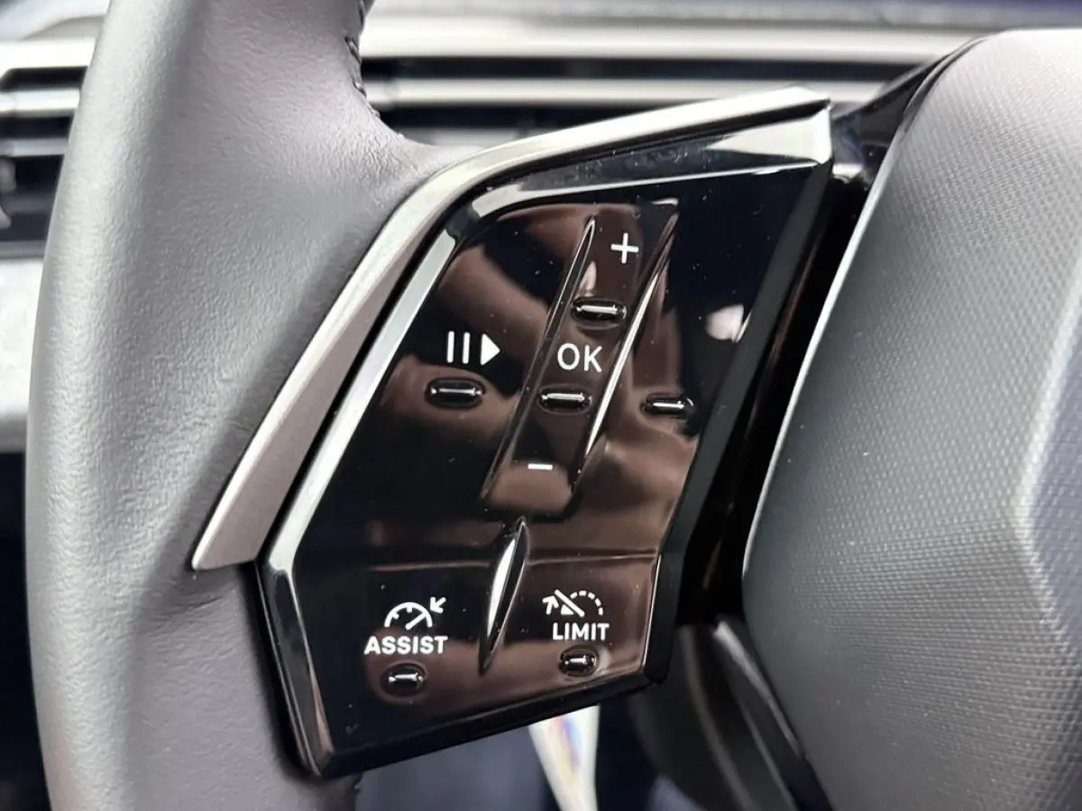 1.6 plug-in Hybrid 195 Allure /Cam/Cruise/SOH 99.4 /Clima/Apple Carplay/Android Auto/Navi