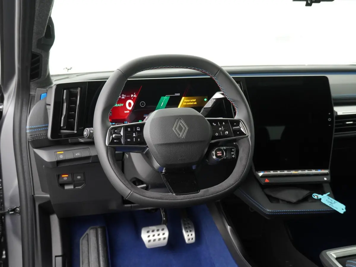 esprit Alpine 220 pk long range | pack advanced driving assist & augmented vision | pack light & sound |