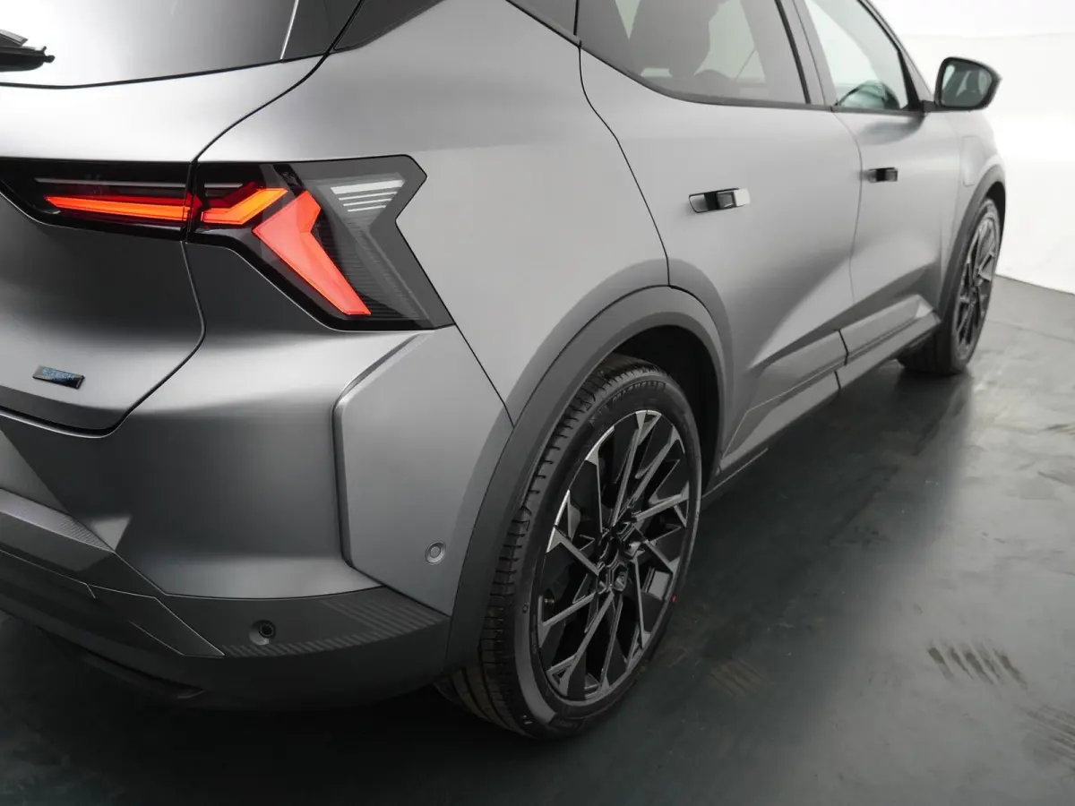 esprit Alpine 220 pk long range | pack advanced driving assist & augmented vision | pack light & sound |