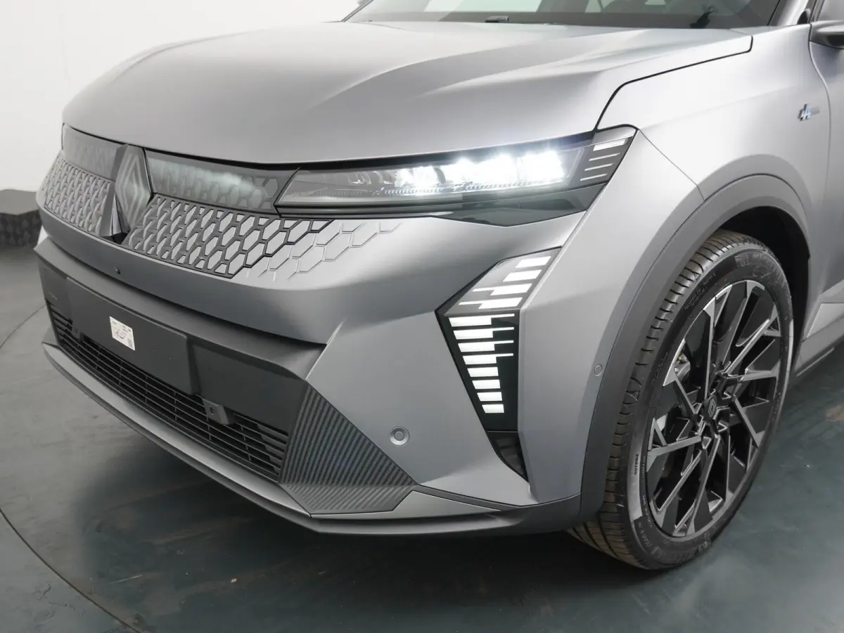 esprit Alpine 220 pk long range | pack advanced driving assist & augmented vision | pack light & sound |