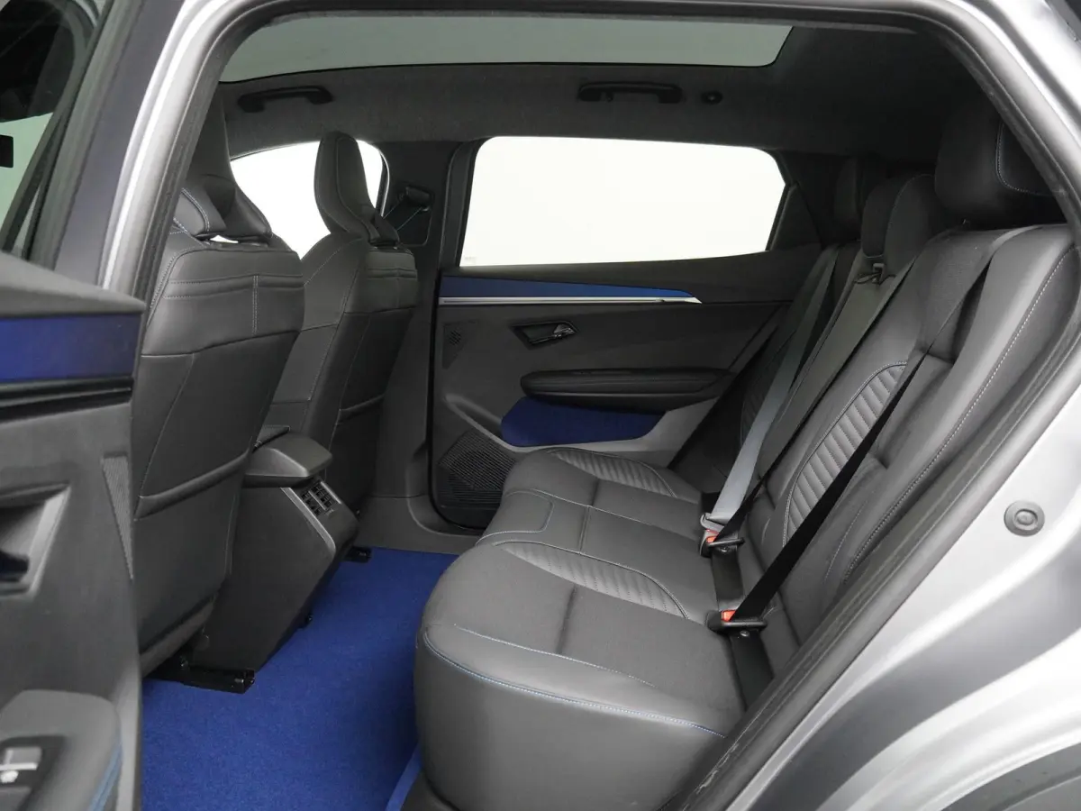 esprit Alpine 220 pk long range | pack advanced driving assist & augmented vision | pack light & sound |