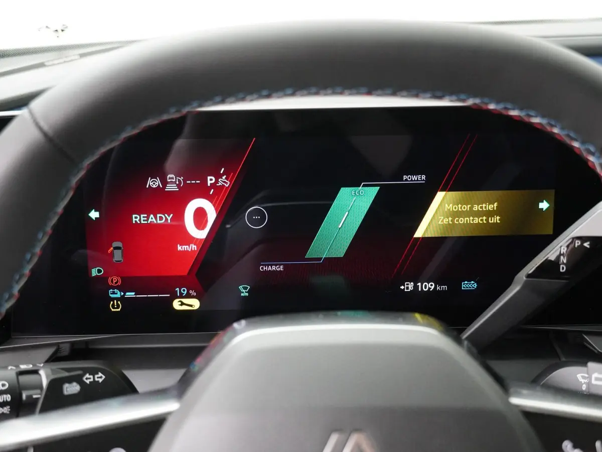 esprit Alpine 220 pk long range | pack advanced driving assist & augmented vision | pack light & sound |