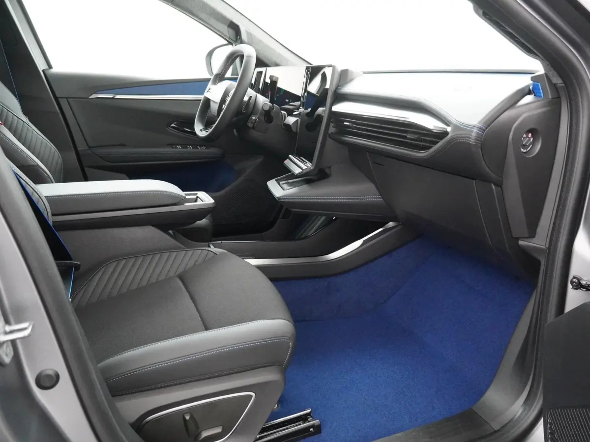 esprit Alpine 220 pk long range | pack advanced driving assist & augmented vision | pack light & sound |