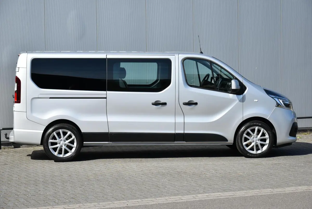 bestel 2.0 dCi 145 Pk L2H1 Aut DC Clima Navi PDC Led