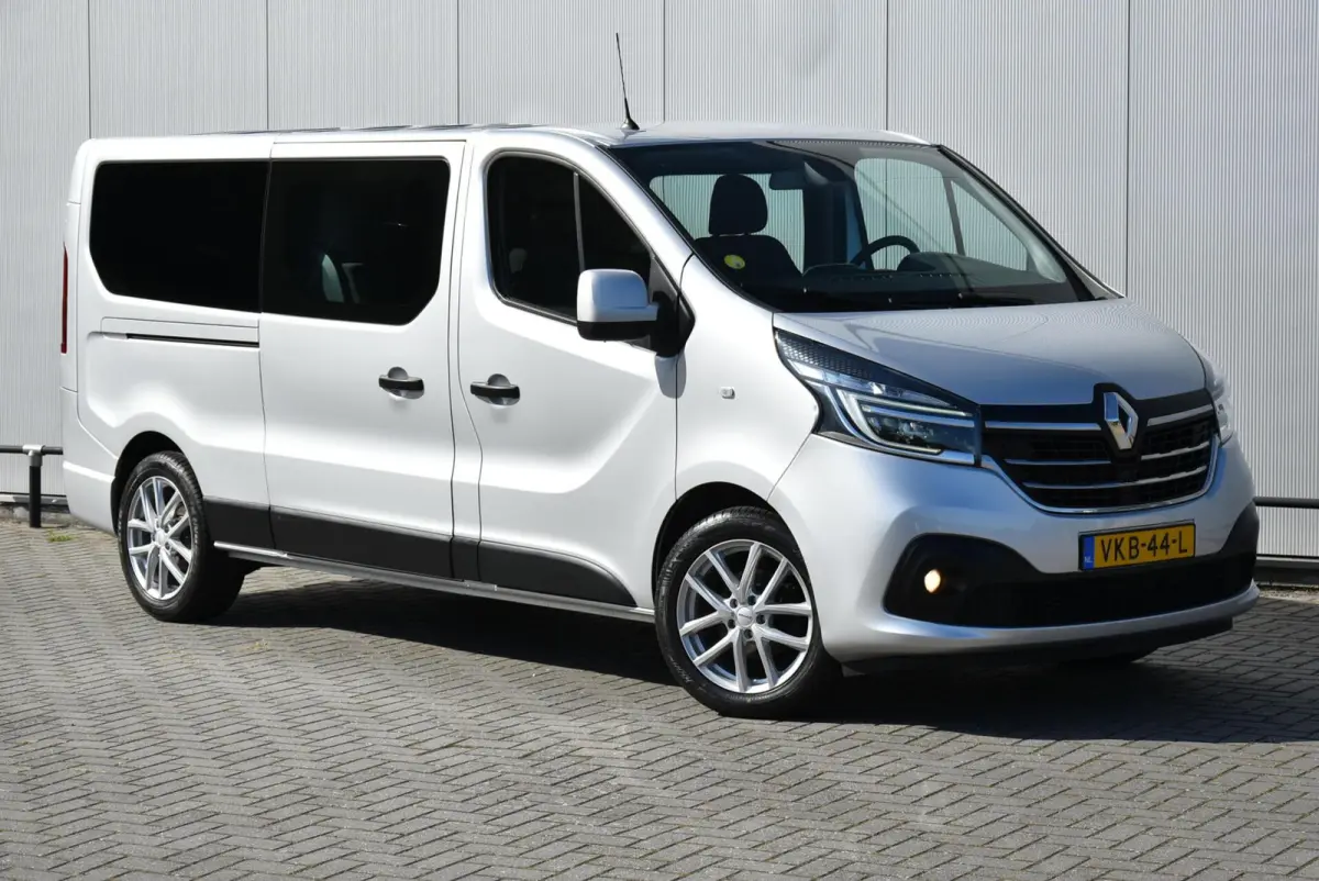 bestel 2.0 dCi 145 Pk L2H1 Aut DC Clima Navi PDC Led