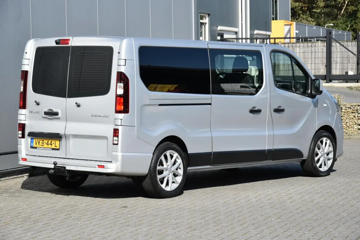 bestel 2.0 dCi 145 Pk L2H1 Aut DC Clima Navi PDC Led