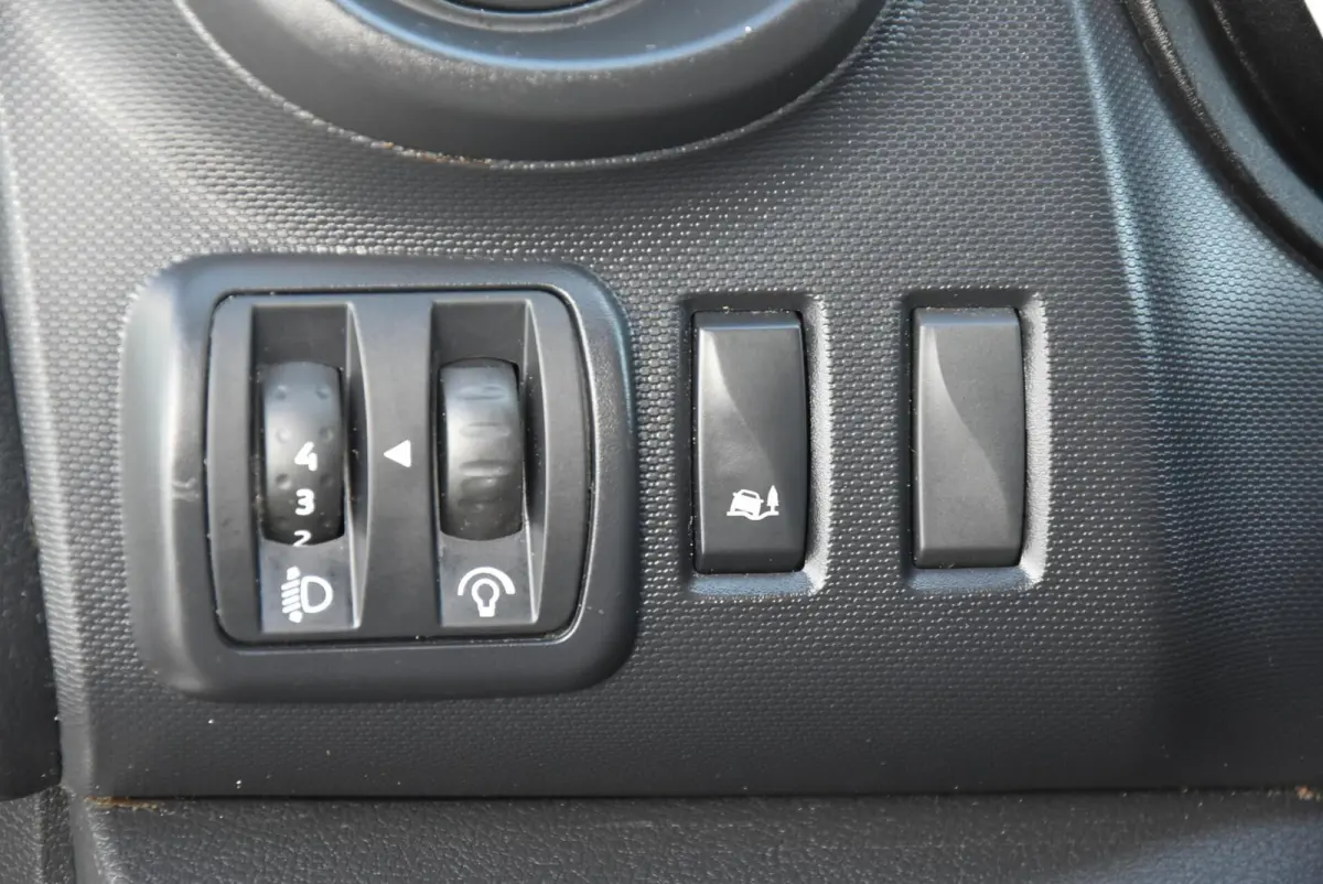 bestel 2.0 dCi 145 Pk L2H1 Aut DC Clima Navi PDC Led
