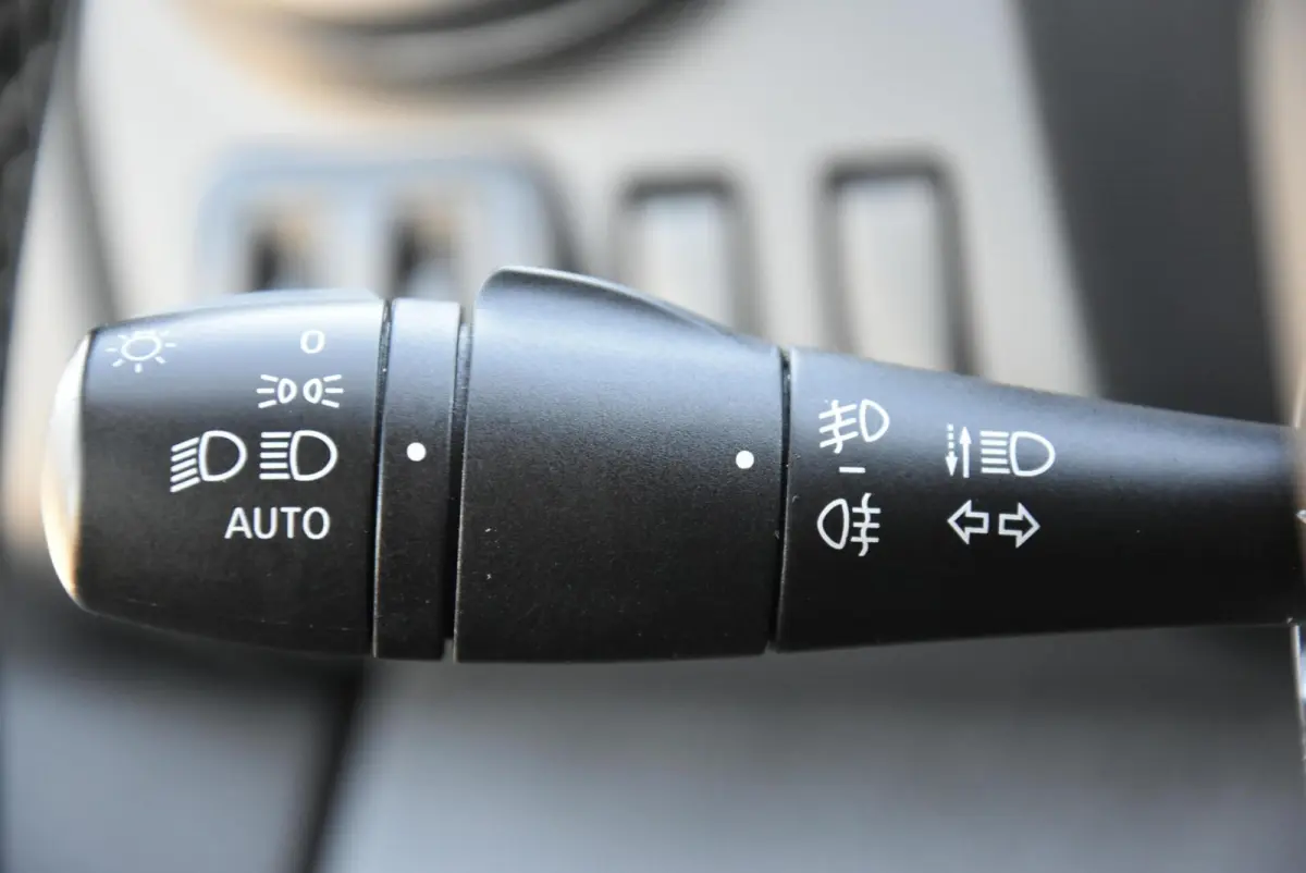 bestel 2.0 dCi 145 Pk L2H1 Aut DC Clima Navi PDC Led